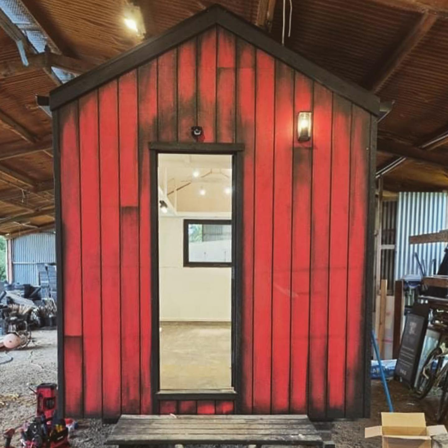 Studio cabin — wiring & lighting